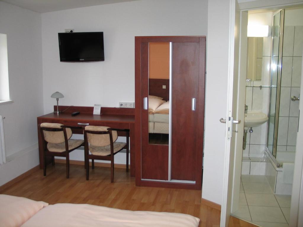 Hotel Restaurant Zur Post 부퍼탈 객실 사진