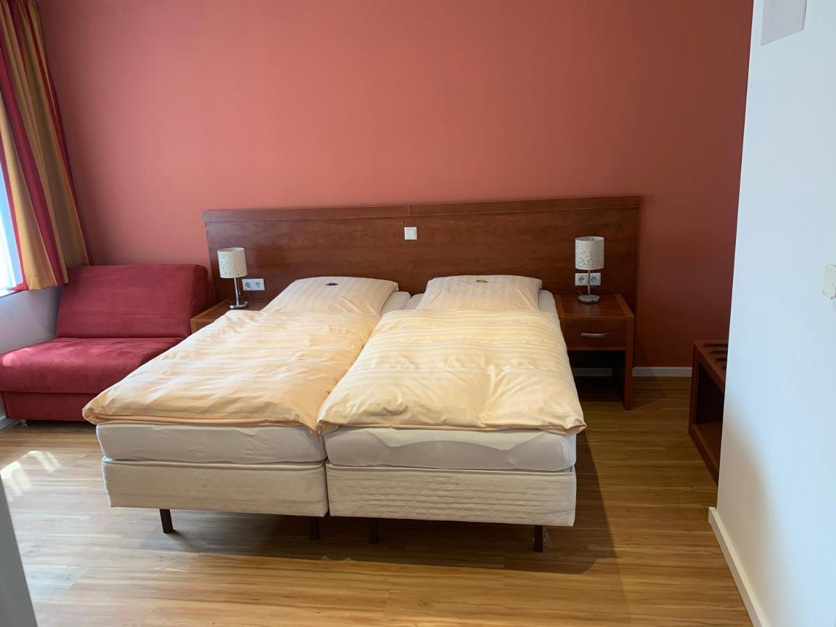 Hotel Restaurant Zur Post 부퍼탈 외부 사진